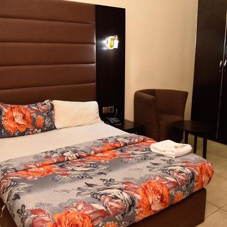 Bana Hotel & Suites Lagos Eksteriør bilde