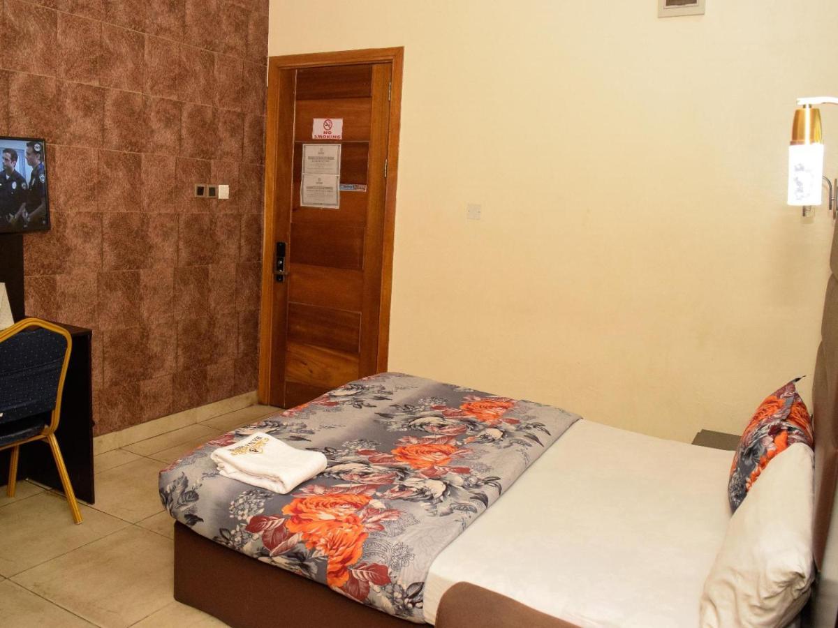 Bana Hotel & Suites Lagos Eksteriør bilde