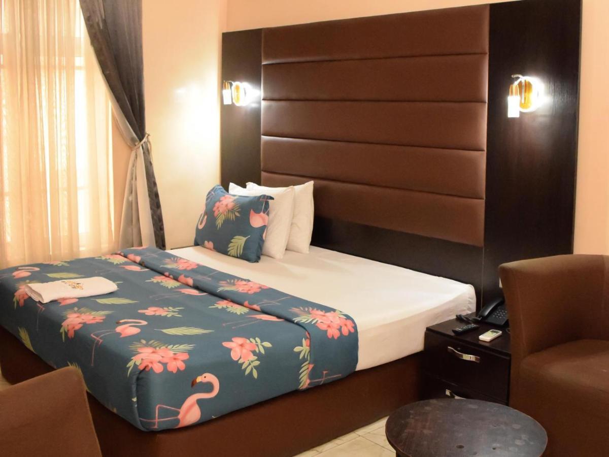 Bana Hotel & Suites Lagos Eksteriør bilde
