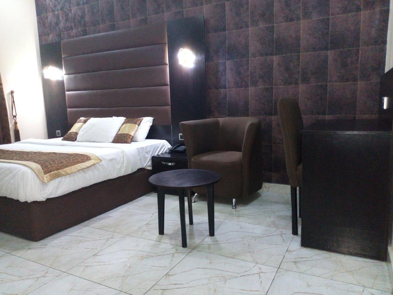 Bana Hotel & Suites Lagos Eksteriør bilde